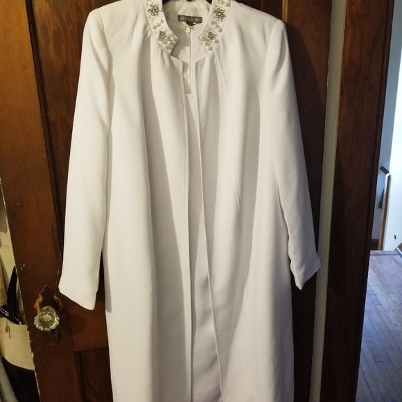 Vintage Jessica London 2 pc white beaded jacket and sheath dress - Picture 8 of 8